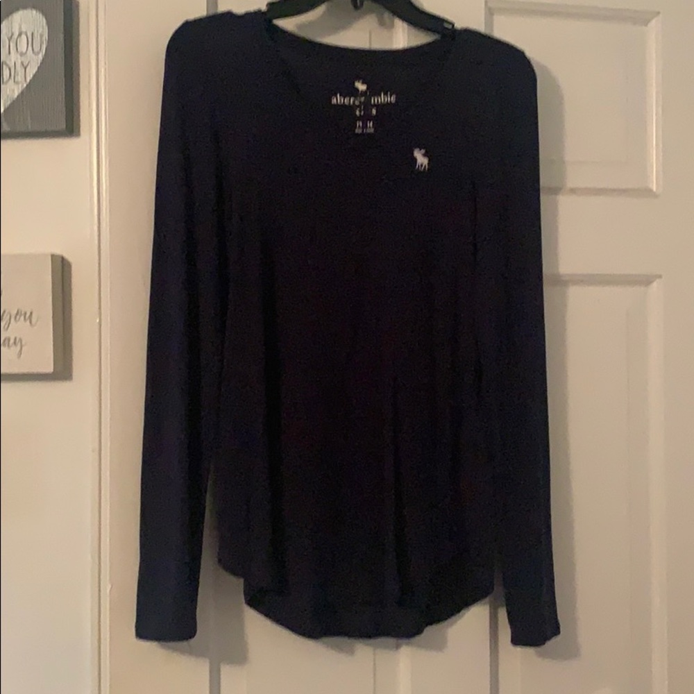abercrombie kids long sleeve tee!